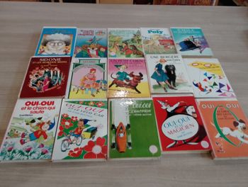 Lot de 15 livres, bibliothèque rose, Oui-oui ect.(10)