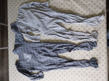 Lot 2 pyjamas Vertbaudet – 3 ans (36 mois) – dors bien / grenouillères en très bon état