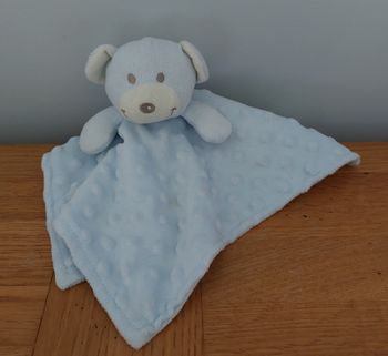 Doudou plat Ours bleu reliefs boules  Gamberritos