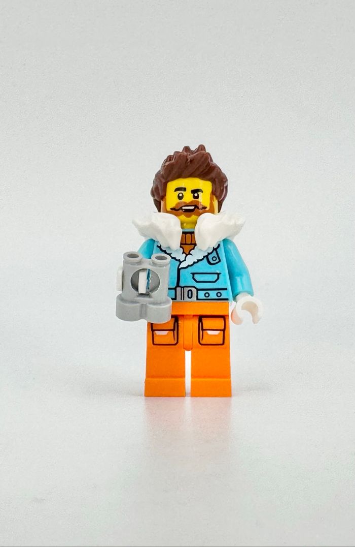 Lego Figurines City : Arctique, Explorateur Capitaine du Bateau - NEUF