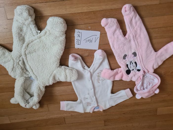 Lot de 3 vêtements bébé 0mois à 1 mois - photo numéro 6
