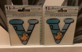 Stickers lettre V