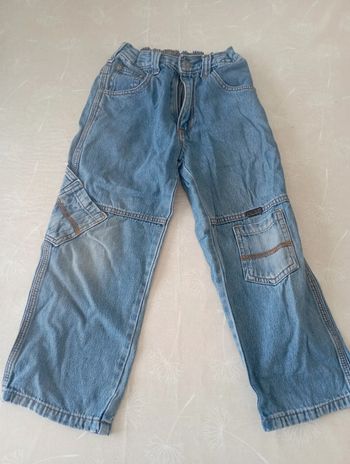 Pantacourts en jean bleu 8 ans 2€