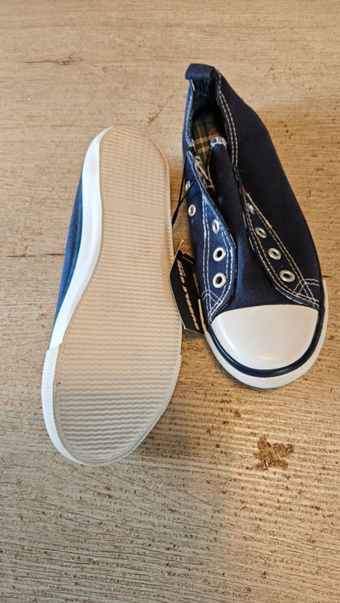 Basket basse bleu fonce et blanche, sans lacet, Bubble Gum, 34, neuve - photo numéro 7