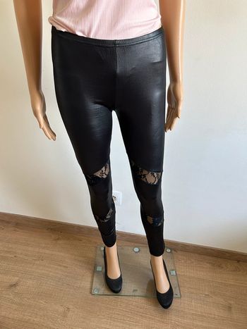 Legging noir en simili cuir avec dentelle taille unique jamais porté