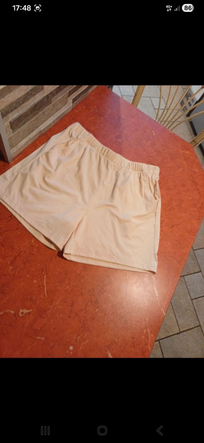 Short femme taille 38