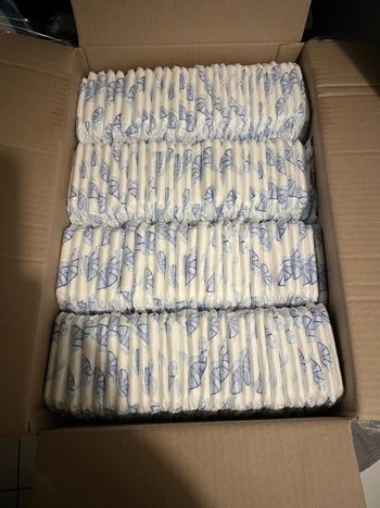 210 couches taille 2 biolane 