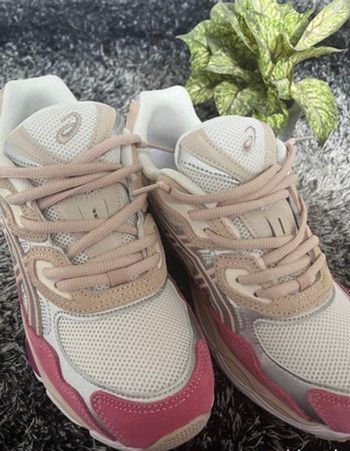 Asics gel rose taille 40