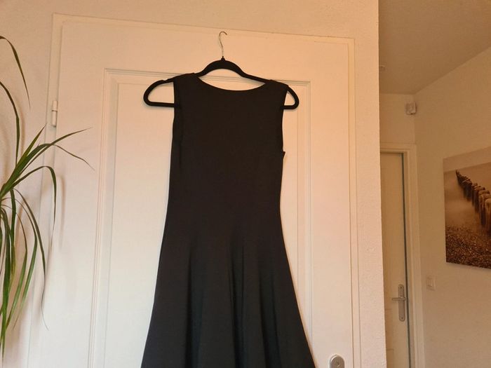 Robe Naf Naf noire trapèze - photo numéro 4