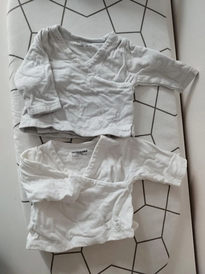 Lot gilets bébé 1 mois
