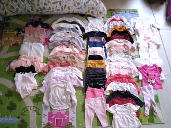 Lot 62 vêtements 1 mois fille