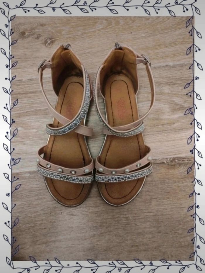 Nue pied, taille 34
