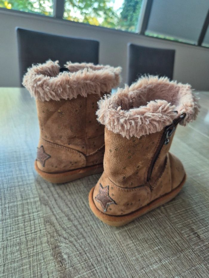Bottes fourrées Vertbaudet 29 en bon état