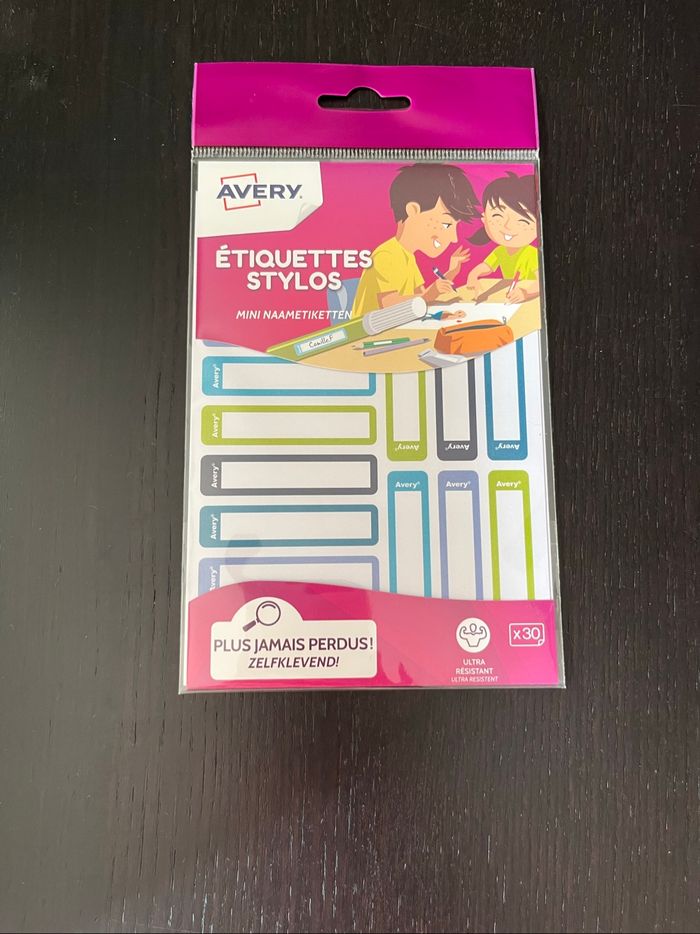 Étiquettes stylos Avery
