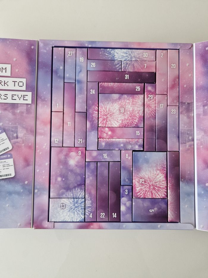 Calendrier de l'avent de Maybelline à remplir - photo numéro 3