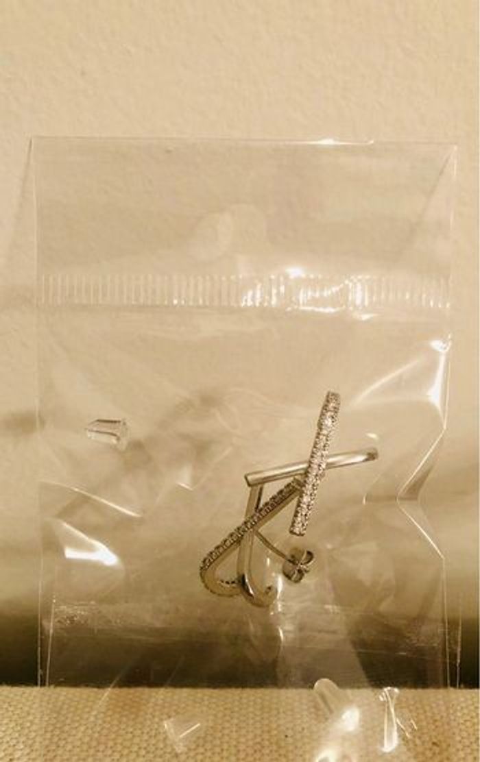 NEUF boucles d’oreilles brillants argentés strass - photo numéro 5