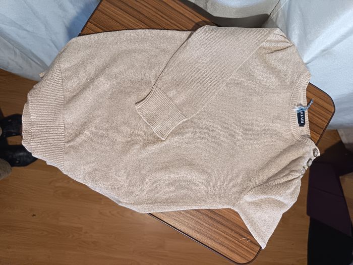 pull doré brillant de Kiabi 18 mois *Spécial FETE* ref 555 S1 - photo numéro 2