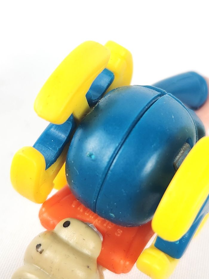 Figurine Kinder Surprise - Facteur et Chien - Collection - photo numéro 6