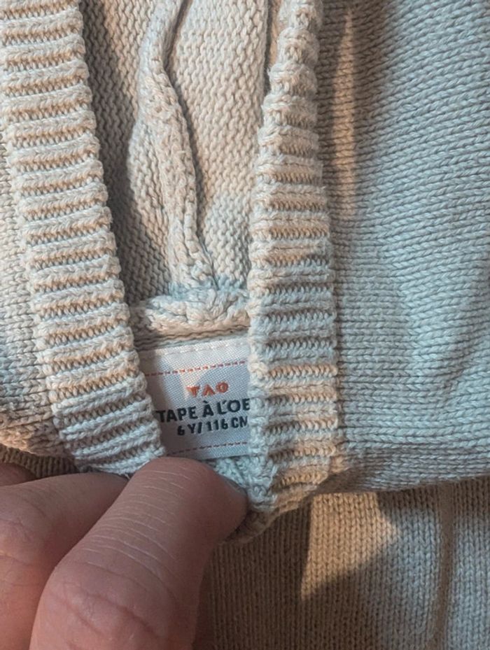 Pull a capuche - photo numéro 2