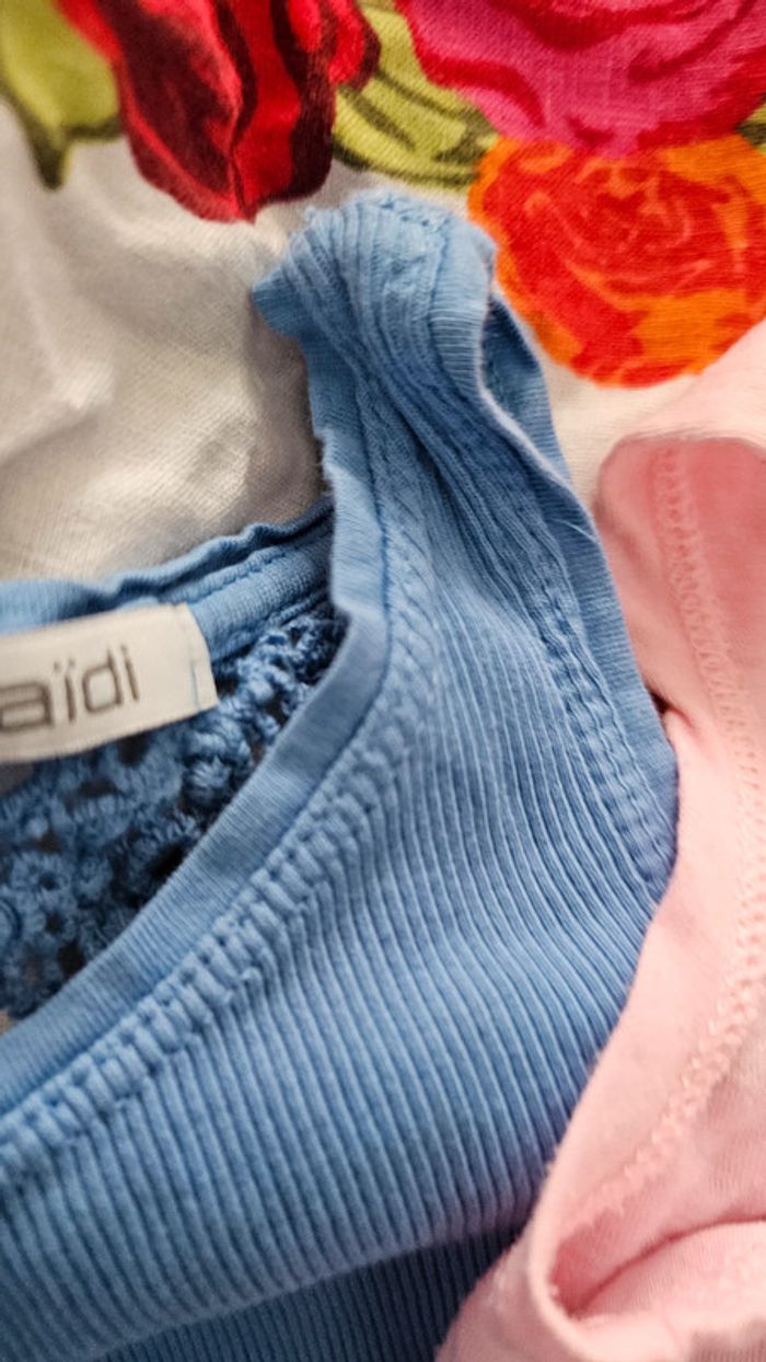 Gros lot 8 debardeurs et top 4 ans - photo numéro 10