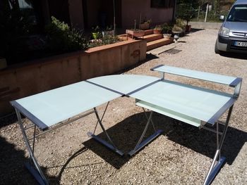 Bureau en verre et acier