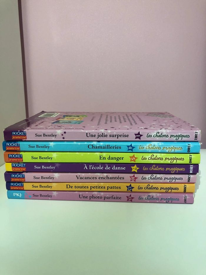 Lot de livres collection Les chatons magiques (tomes 1, 4, 5, 7, 10, 12, 13,)