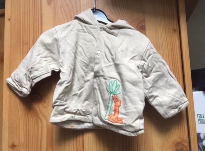 Gilet à capuche 3 mois - photo numéro 2