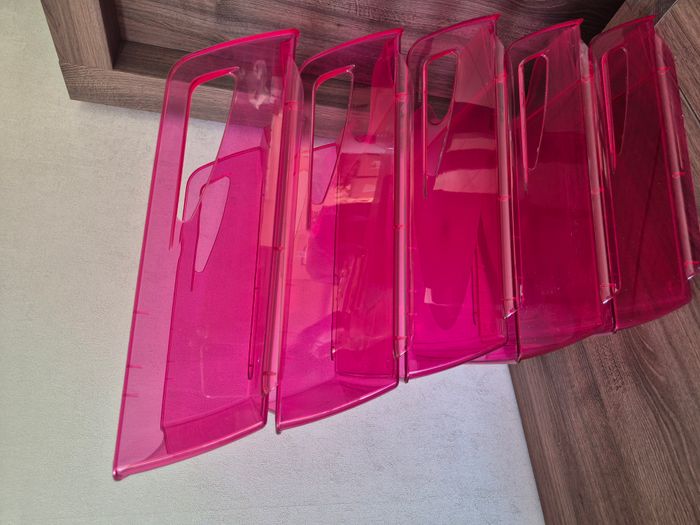 Lot de 5 bannettes empilables couleur rose vif - photo numéro 4