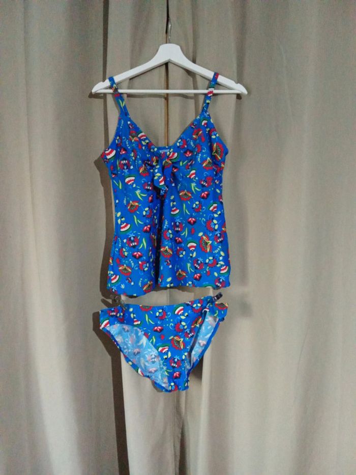Tankini bleu motif fleurs colorées Taille 42 BPC
