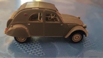 Citroën 2CV miniature