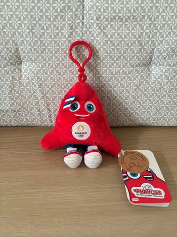 Peluche Porte-Clefs "La Phryge Olympique 10cm " JO Paris 2024