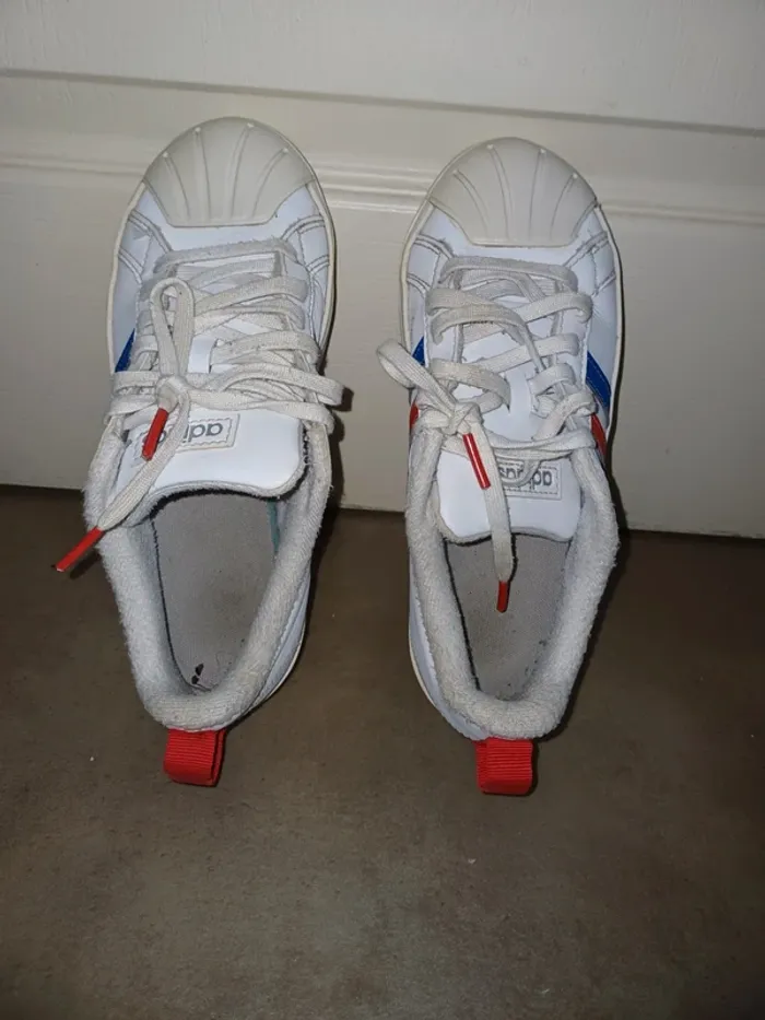 Chaussures Adidas
