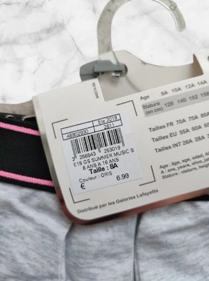 Lot de 6 shortys Galeries Lafayette 8 ans valeur 41.94€ - photo numéro 3