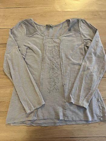 Haut gris manches longues femme