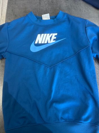 Pull Nike 