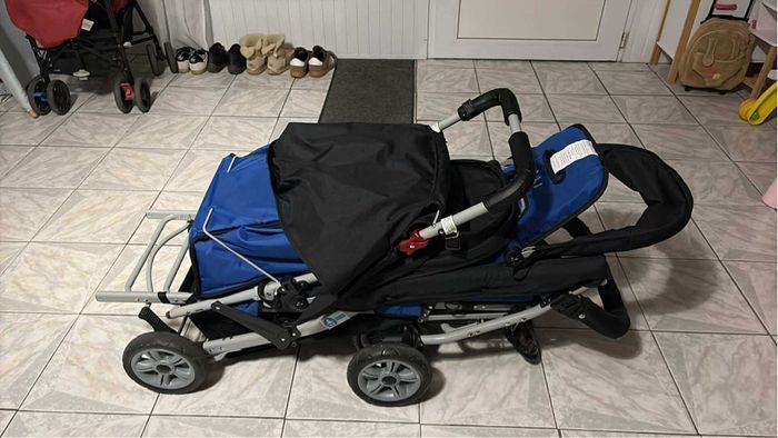 Poussette 3 places - photo numéro 4