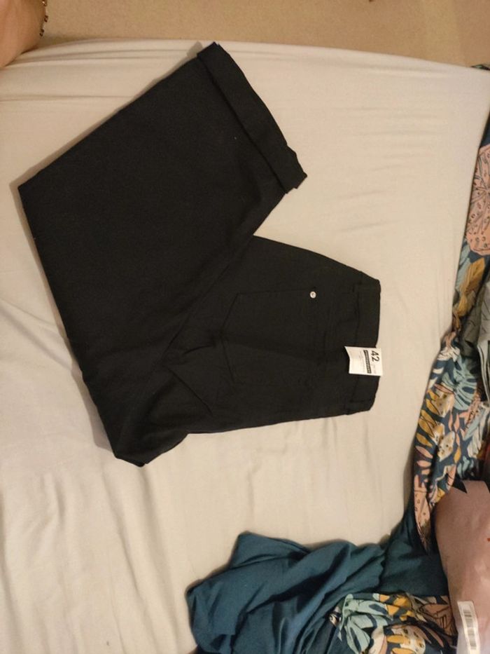 Pantacourt noir Gémo 42