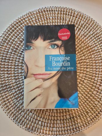 Livre au nom du père de Françoise bourdin