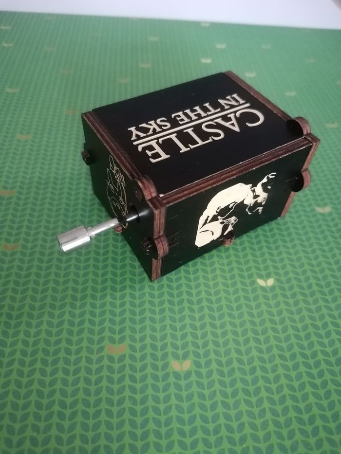 Boite musical le château dans le ciel "robot" - photo numéro 3