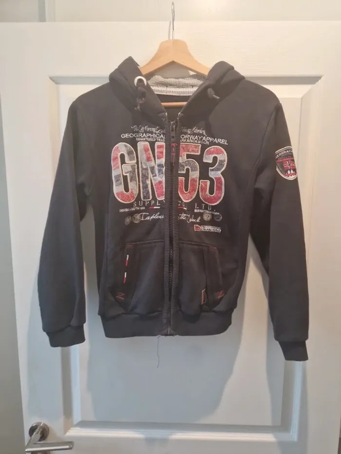 Sweat géographical norway 12 ans tres bon etat