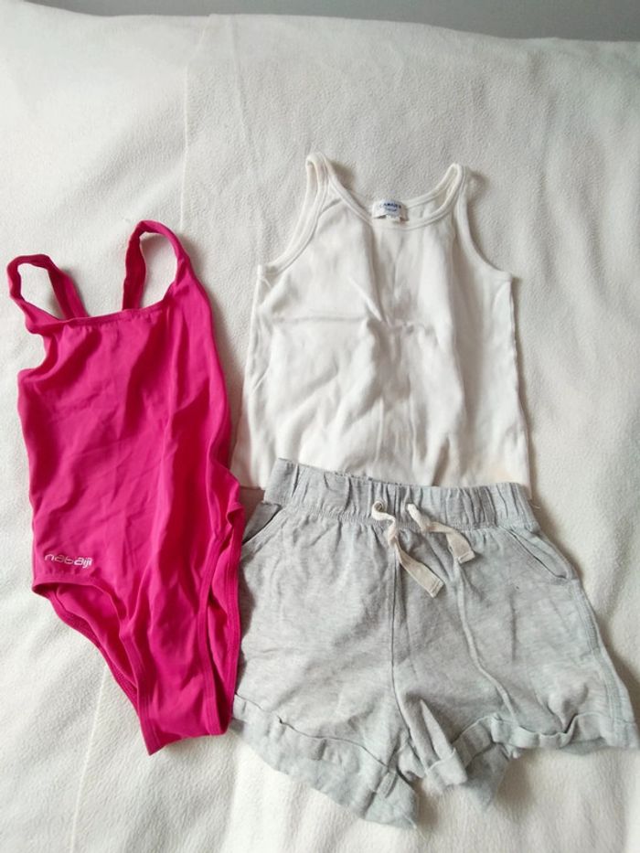 Tenue de sport et maillot de bain