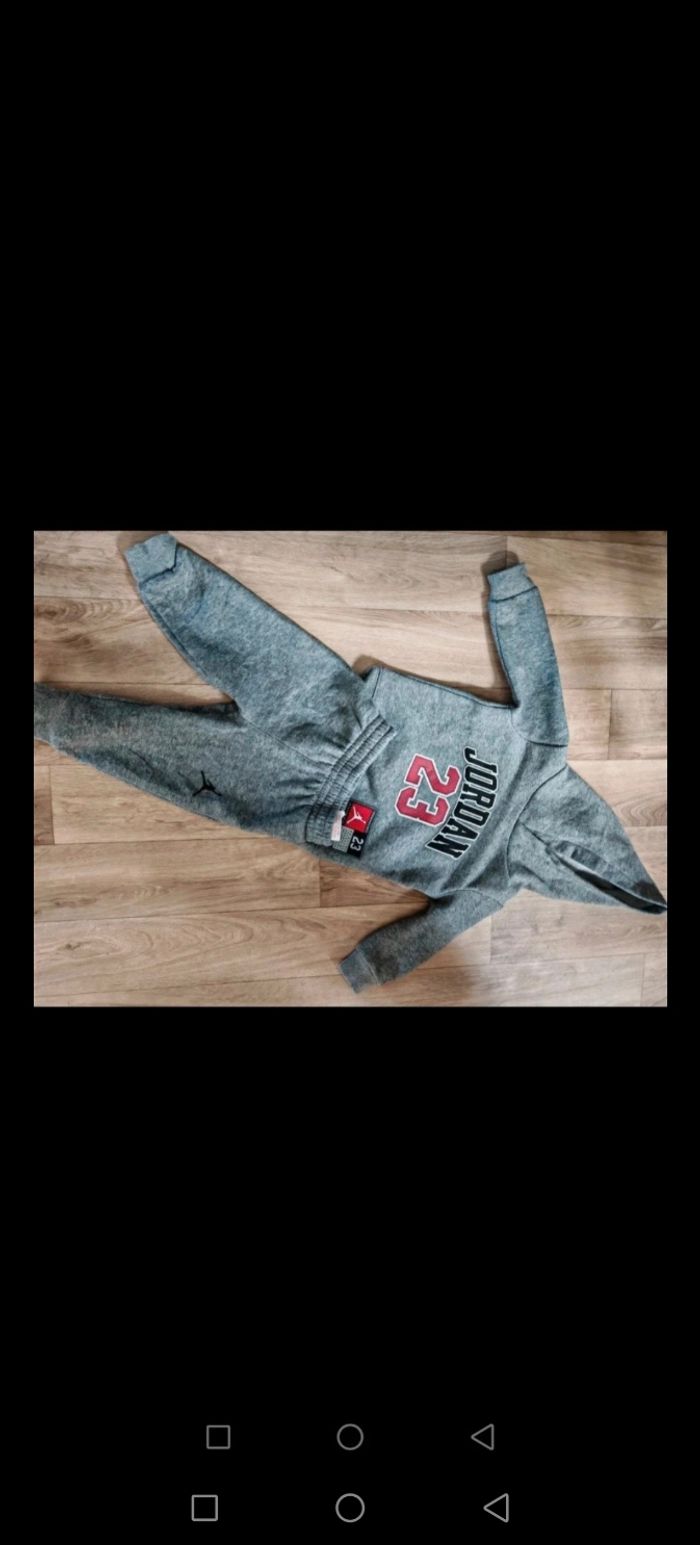 Ensemble jordan 12 mois