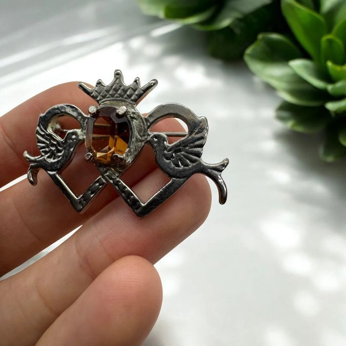 Broche - photo numéro 2