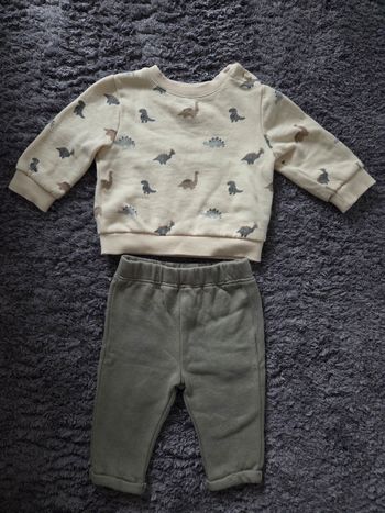 Ensemble sweat + pantalon bébé