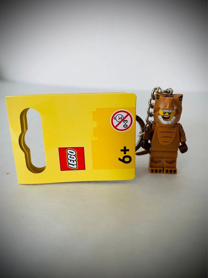 Porte-clés LEGO 854317 - Homme en Costume de T.rex - Neuf - photo numéro 2