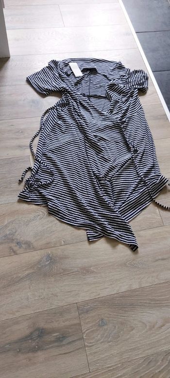 Long gilet blanc ligné noir, Kiabi, taille L, neuf avec étiquette