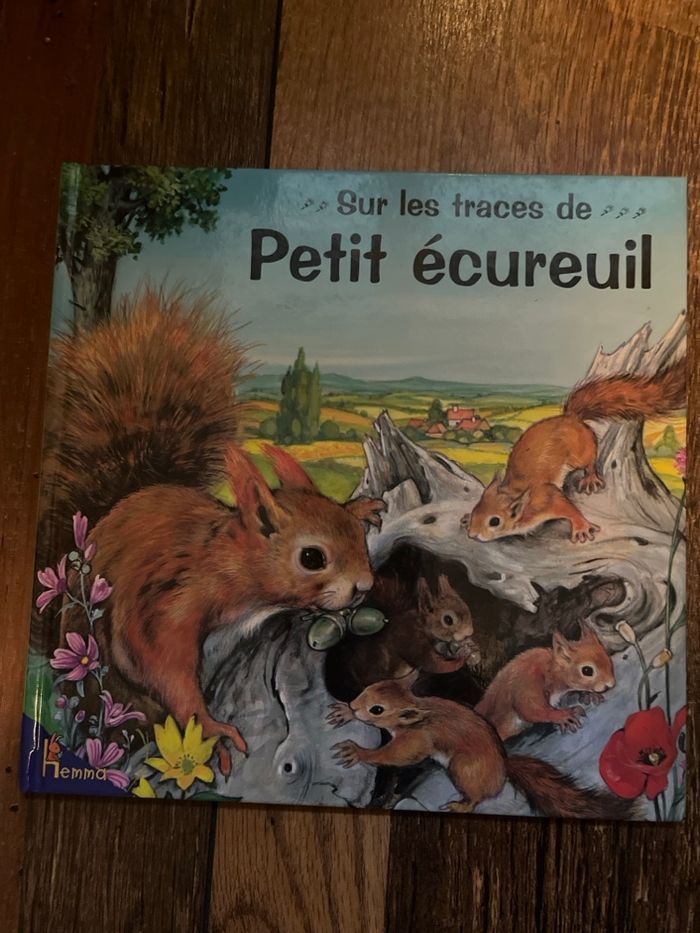 Livre Sur les traces de Petit écureuil