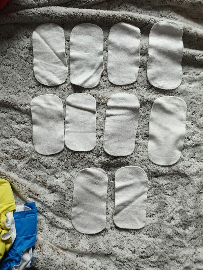 Lot de 2 couches de bain lavables et inserts - photo numéro 3