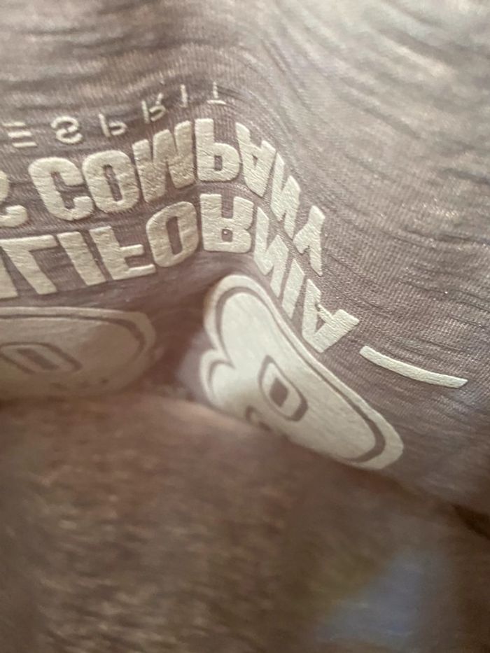 Tee-shirt Esprit neuf taille 14 ans - photo numéro 9