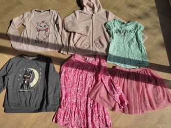 Lot de vêtements taille 8 ans